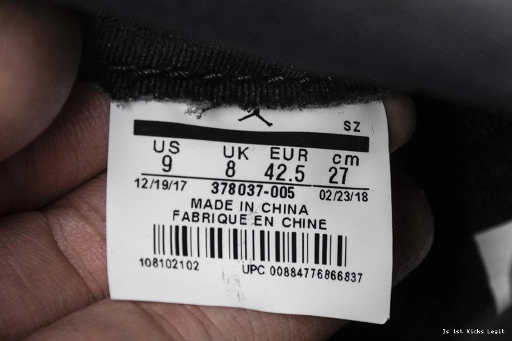 Jordan 378037-005 Air Retro Gown and 11 Cap 1118